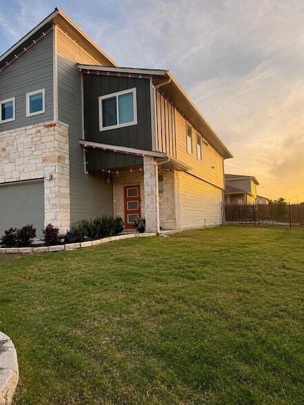 Building Photo - 10924 Meris Ln