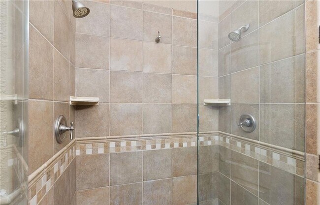 Building Photo - Comfortable Living in a Quiet Community