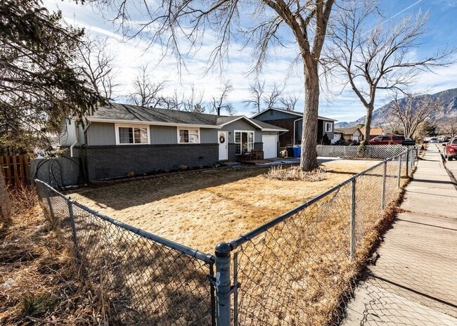Building Photo - 542 Catalina Dr