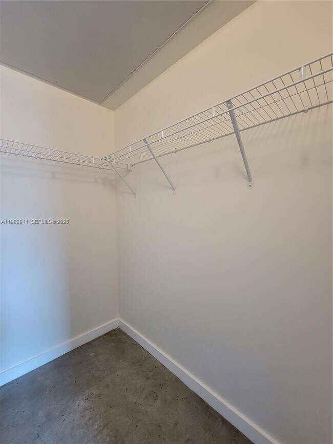 Building Photo - 151 SE 1st St