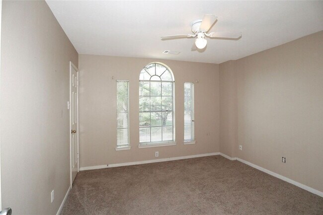 Building Photo - 23207 Olive Ridge Ct