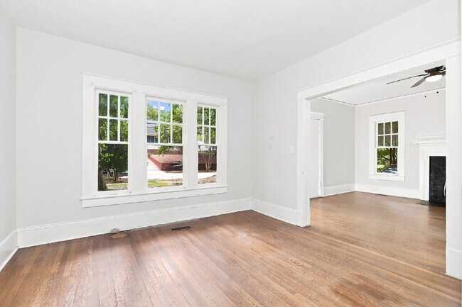 Building Photo - 1606 Walker Ave