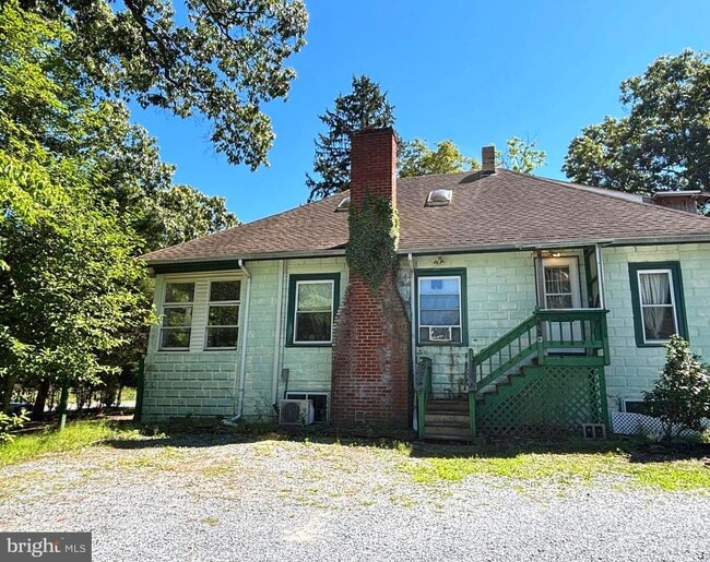 Building Photo - 225 S Delsea Dr