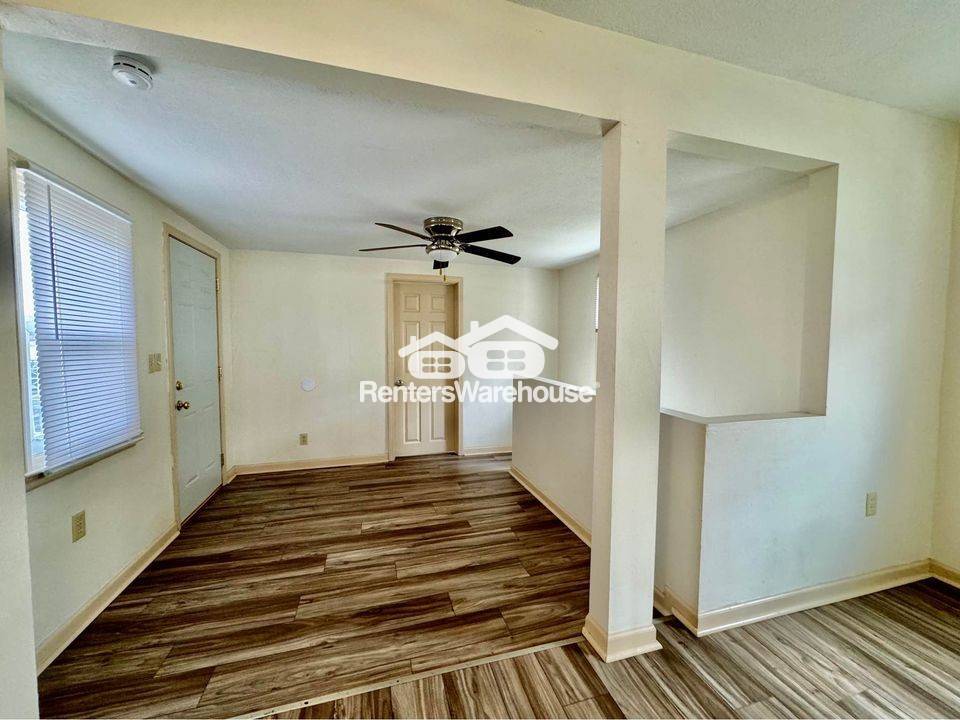 Building Photo - 703 Prairie St