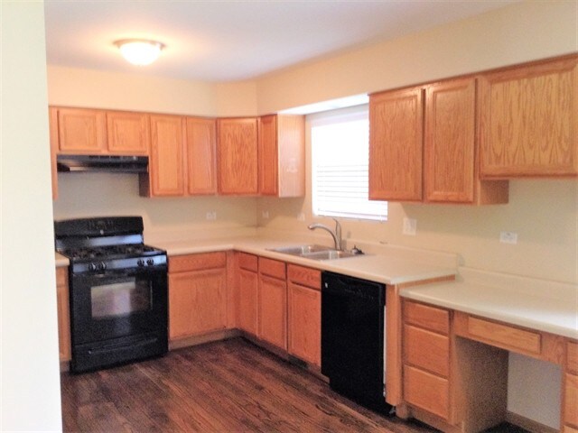 Building Photo - 2810 Cadbury Cir