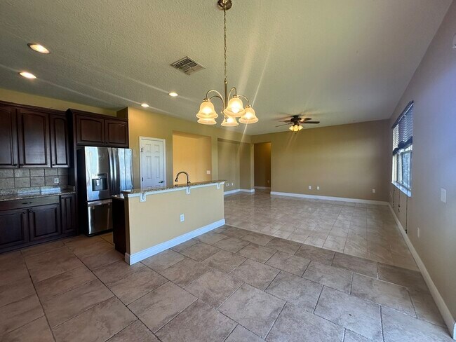 Building Photo - 2412 Country Pond Ct