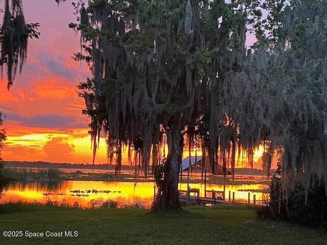 Building Photo - 4050 Barr Ln