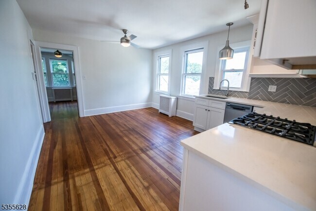 Building Photo - 30 Boyden Pkwy