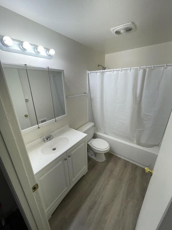 Building Photo - 2230 Oak St SE