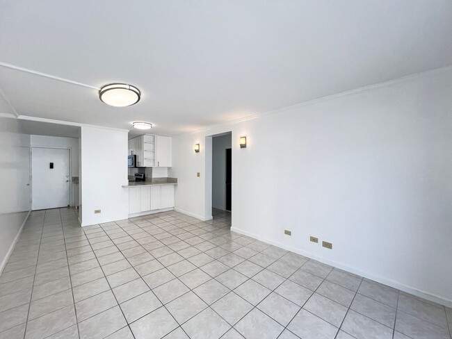 Building Photo - Kama'aina Hale #405