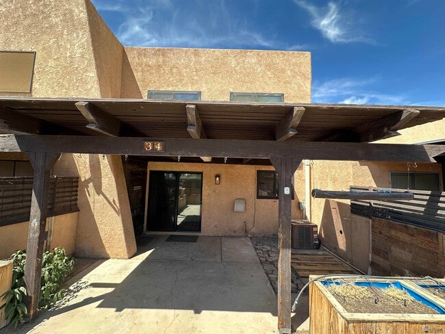 Building Photo - 2490 W Yowell Ct