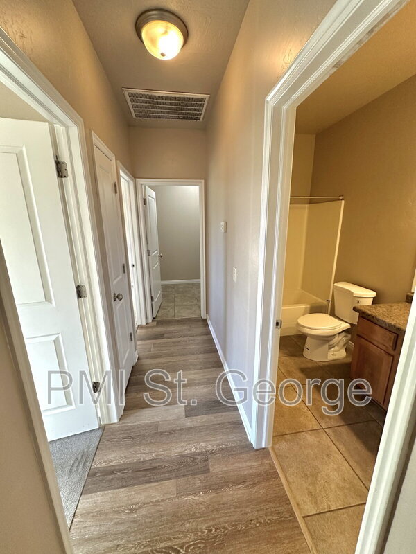 Building Photo - 508 N 2480 W