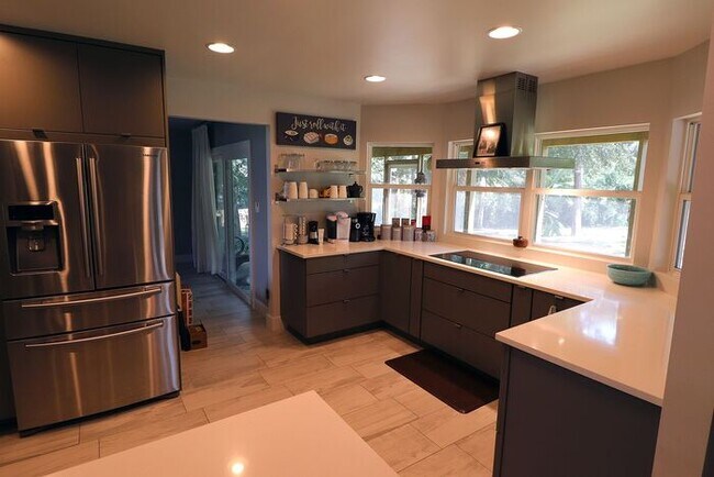 Building Photo - Wekiva Hunt Club Community in Longwood 4 B...