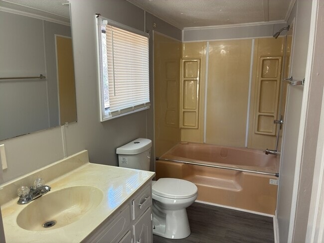 Building Photo - 2 Crosby Ln