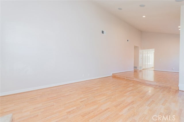 Building Photo - 5 Deerwood W