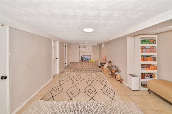 Building Photo - 15 Union Ave