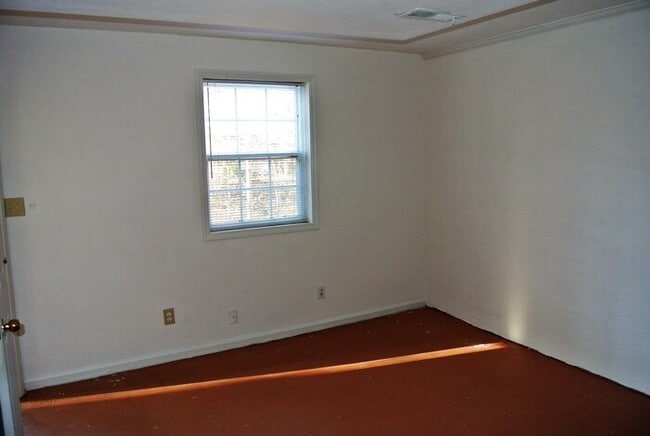 Building Photo - 216-B Greene St