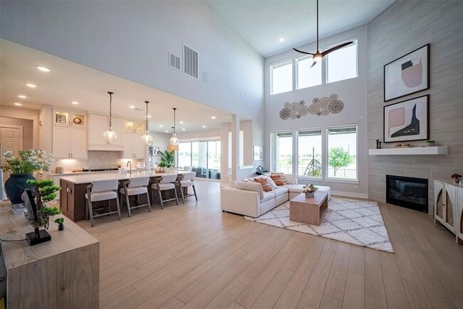 Building Photo - 244 Summer Sunrise Dr