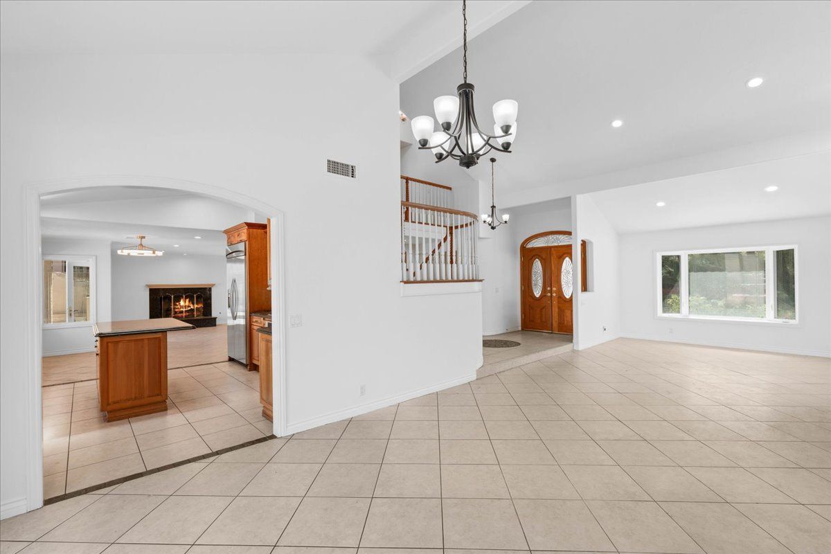 Building Photo - 7130 E Colter Cir