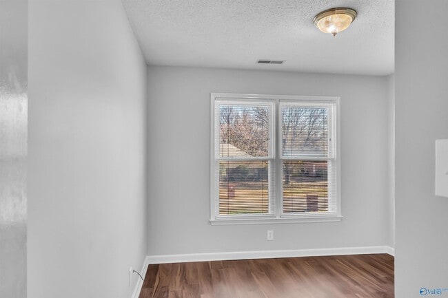 Building Photo - 212 Warfe Ct