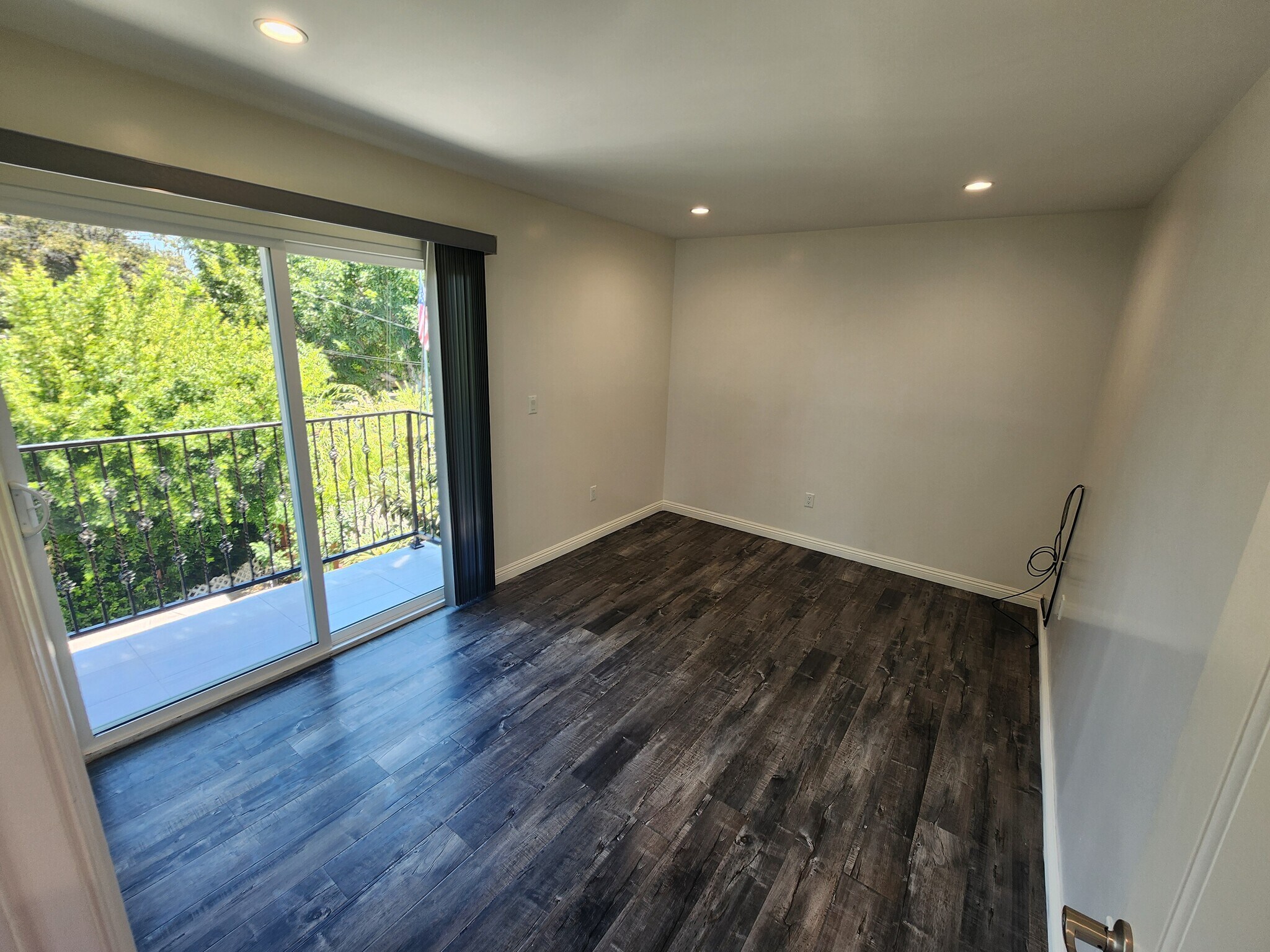 Building Photo - 6827 Murietta Ave