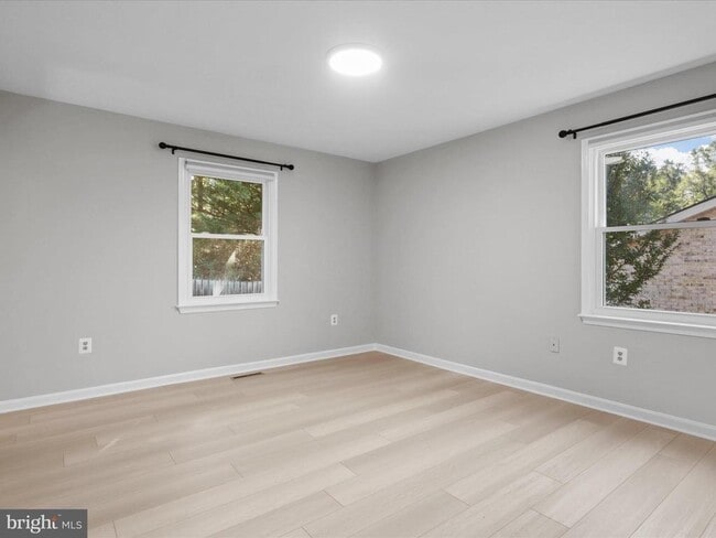 Building Photo - 614 Mt View St