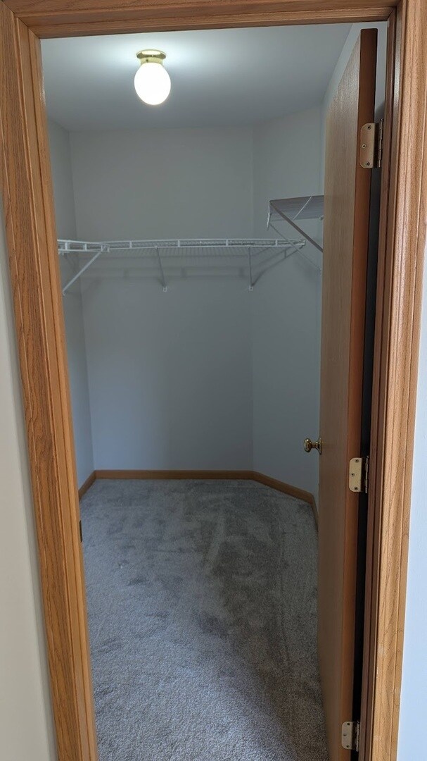 Building Photo - 28764 Pondview Dr