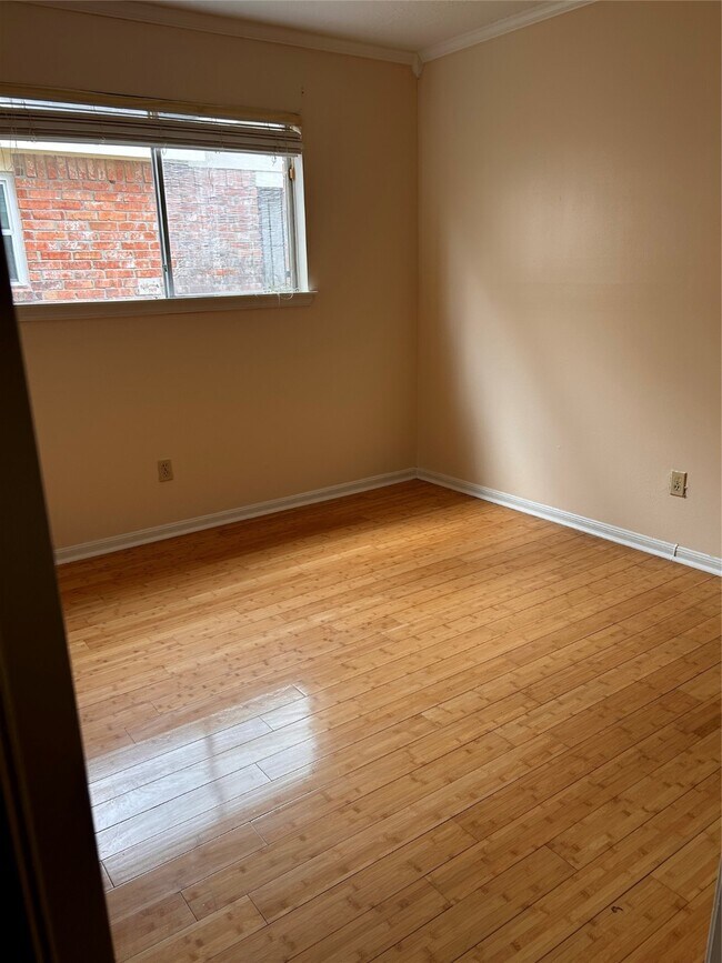 Building Photo - 16327 Beretta Ct