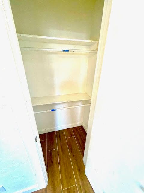 Building Photo - New renovated and move in ready. Roosevelt...