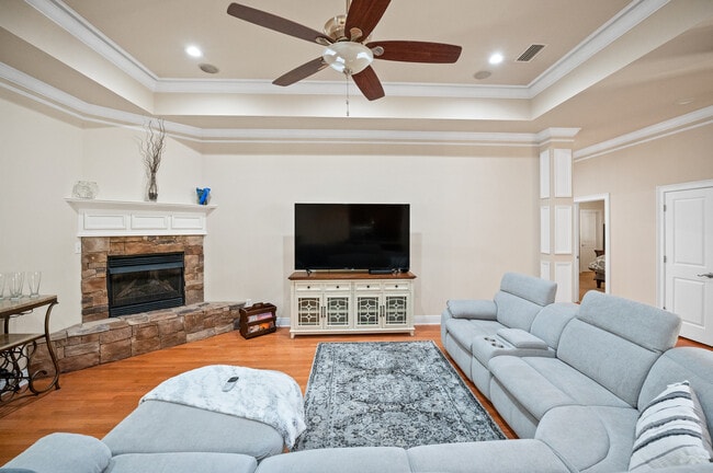 Building Photo - 29320 Acorn Knoll Dr