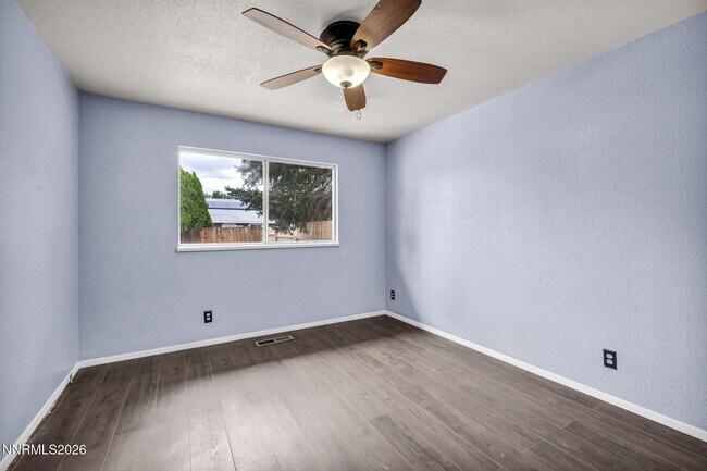 Building Photo - 17575 Parrot Dr
