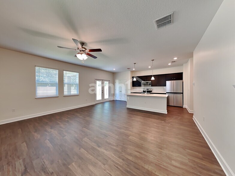 Building Photo - 1101 Walden Pond Dr
