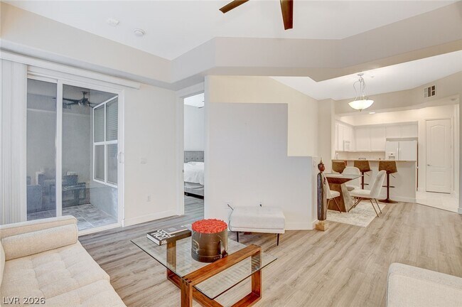 Building Photo - 38 E Serene Ave