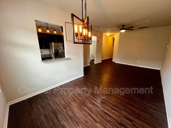 Building Photo - 43 Moorlyn Ln