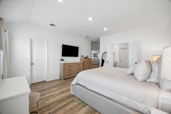 Building Photo - 7511 Greenbriar Cayon Ln