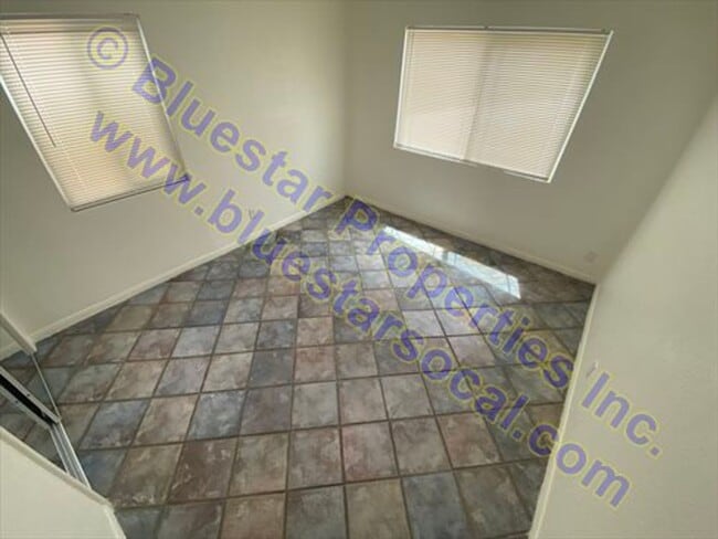 Building Photo - 14990 Ash St