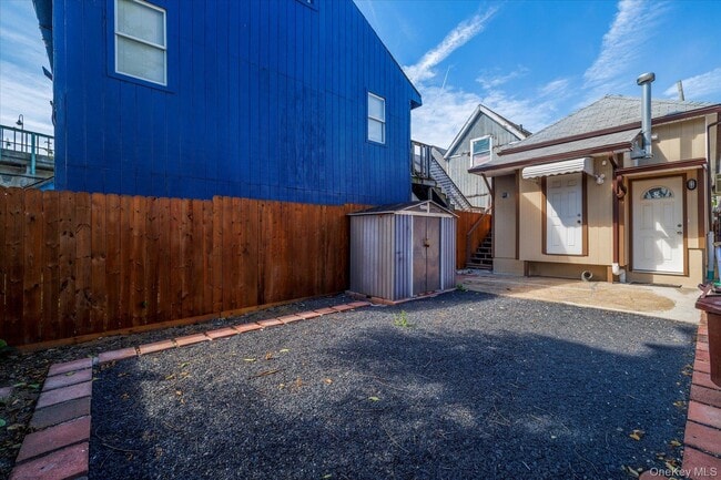 Building Photo - 3-18-320 Beach 88th St