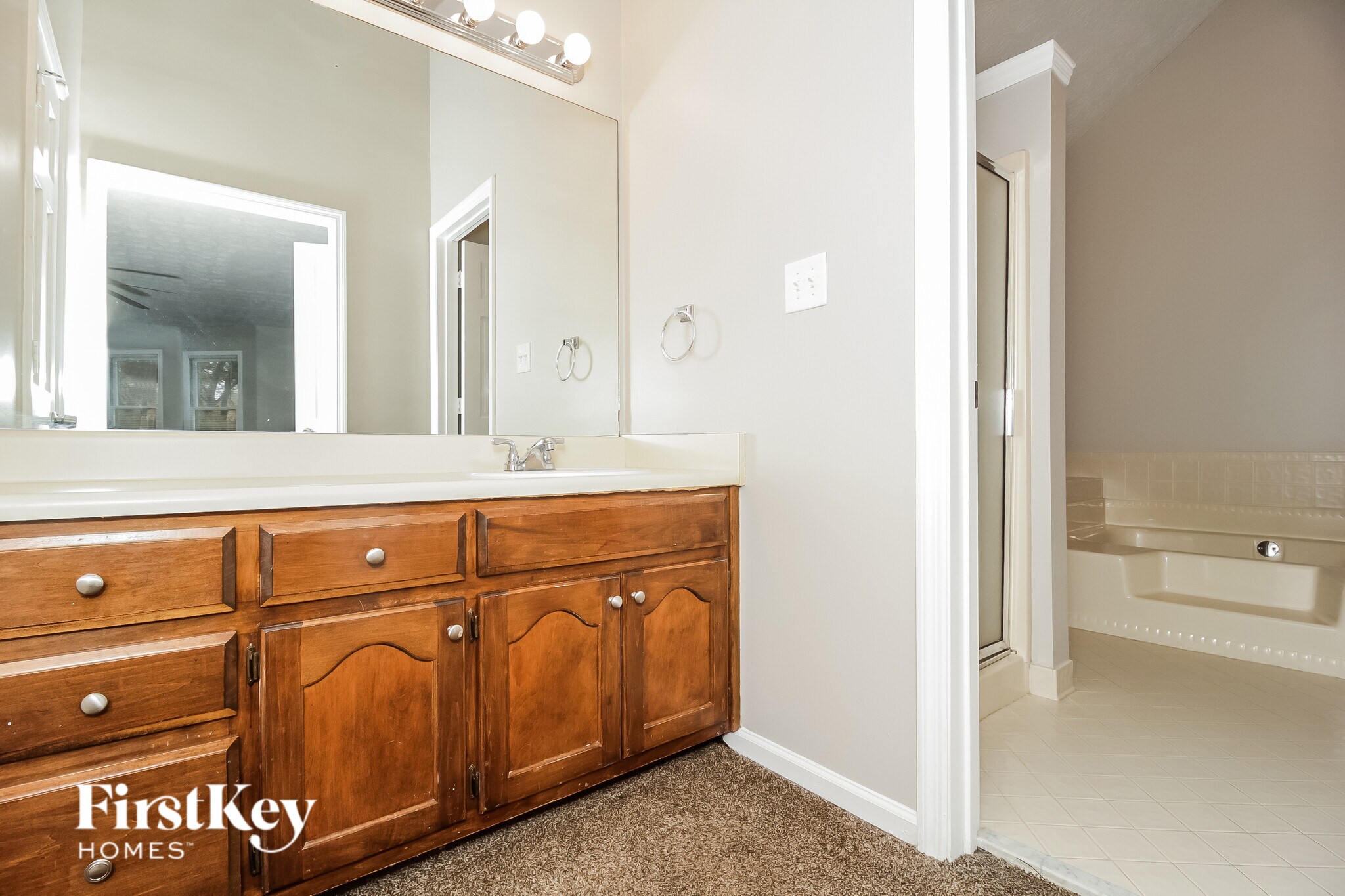 Building Photo - 307 Marble Ct