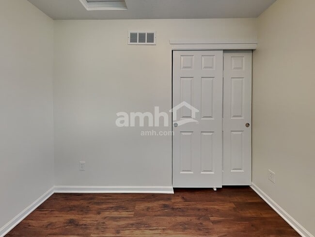 Building Photo - 1161 Barlowe Run Dr