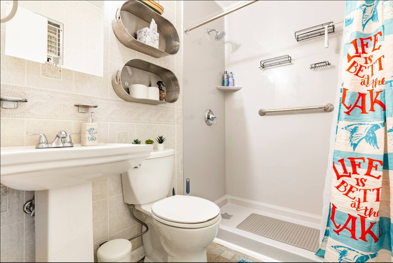 Building Photo - 392 Winchester Rd