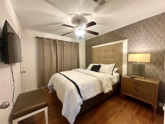 Building Photo - 5329 Pagewood Ln