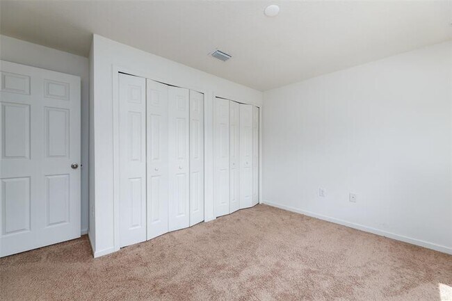 Building Photo - 632 Stonebriar Dr