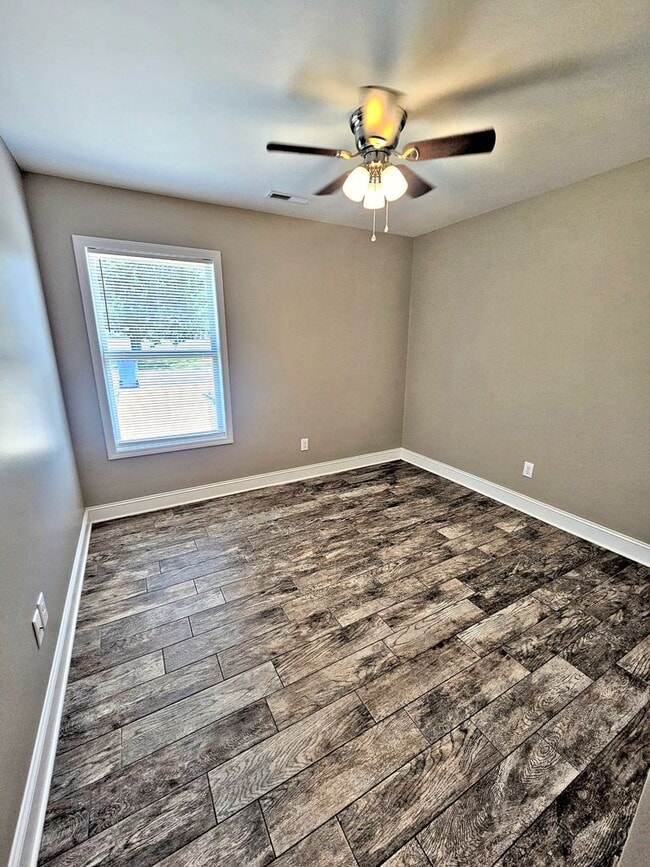 Building Photo - 717 Iron Wood Dr