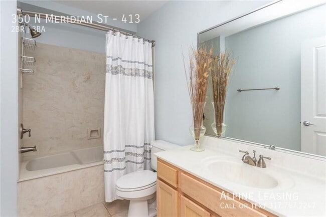 Building Photo - Downtown 2BR/2.5BA Luxury Condo!