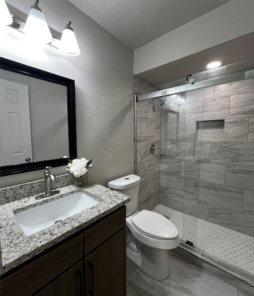 Building Photo - 2505 Clearwood Dr