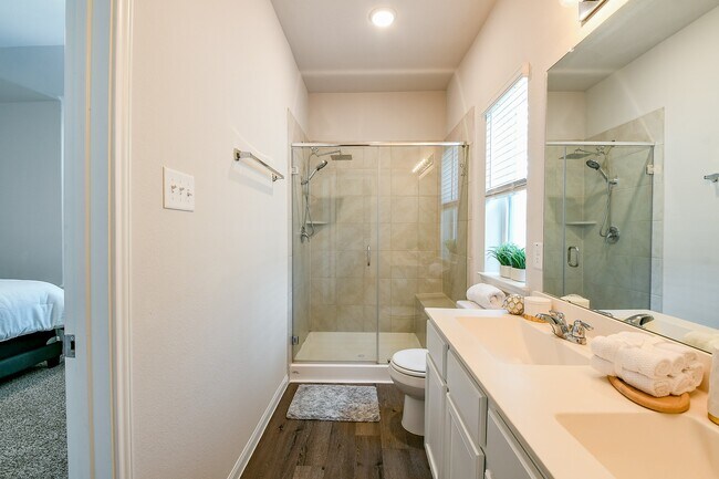 Building Photo - 24967 Goldoni Dr