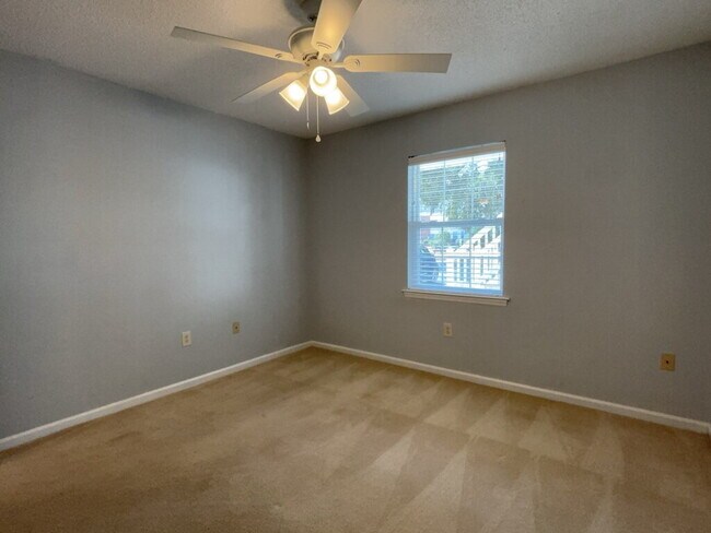 Building Photo - 157 Egret Run Ln