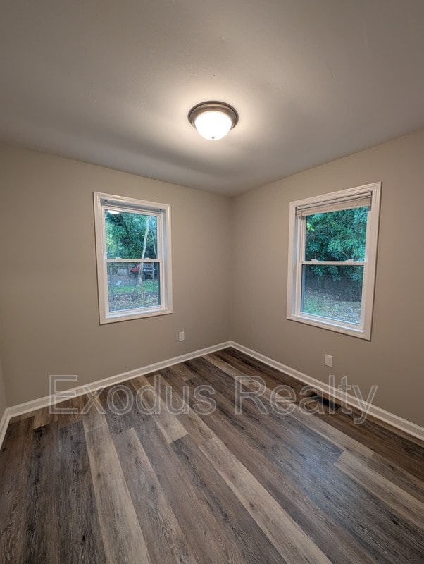 Building Photo - 414 Maple Ave