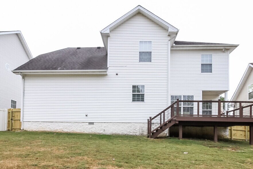 Building Photo - 7883 Rainey Dr