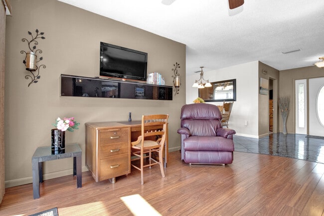 Building Photo - 4274 Gillot Blvd